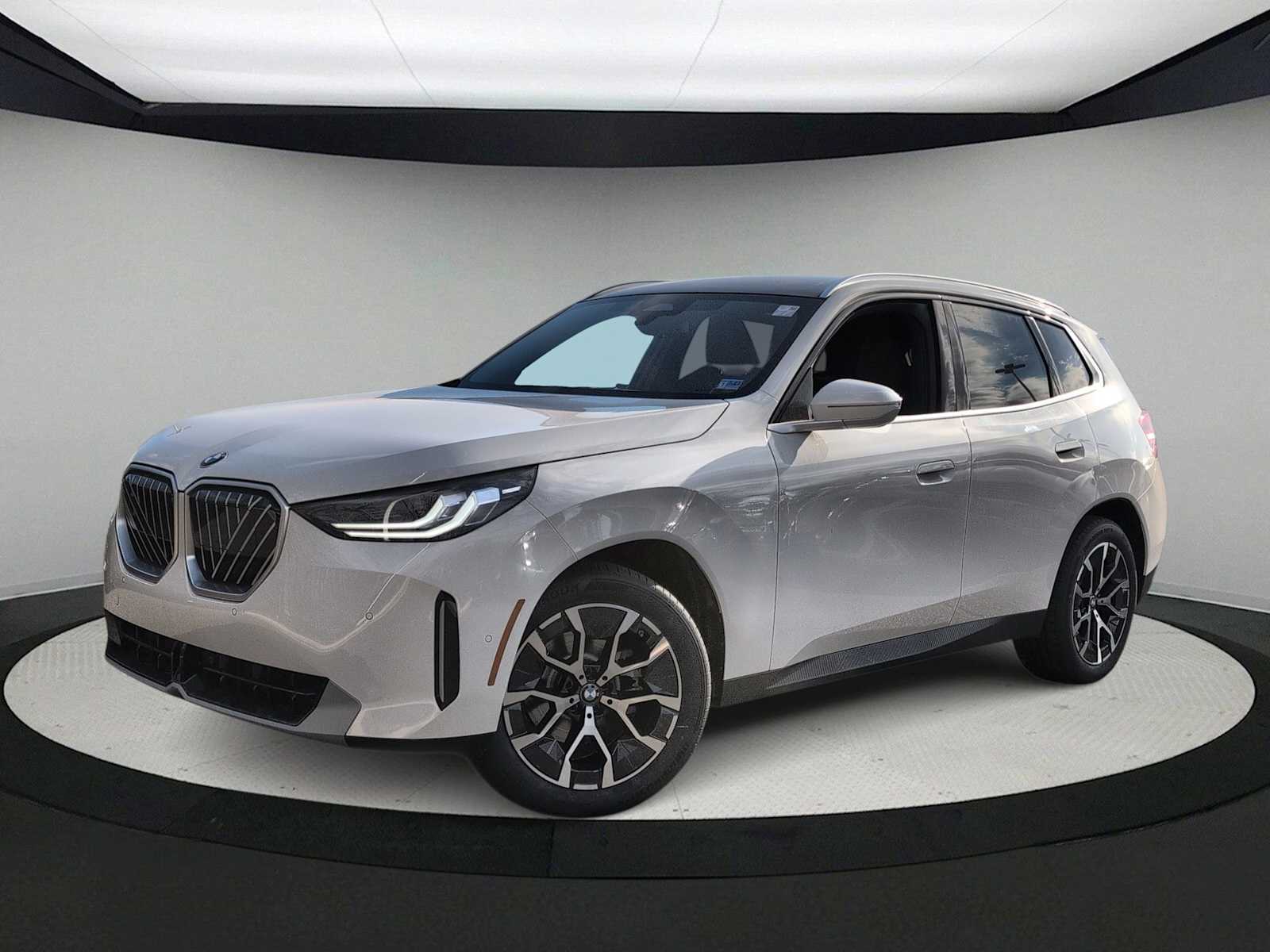Thumbnail: 2026 BMW X3 - 1