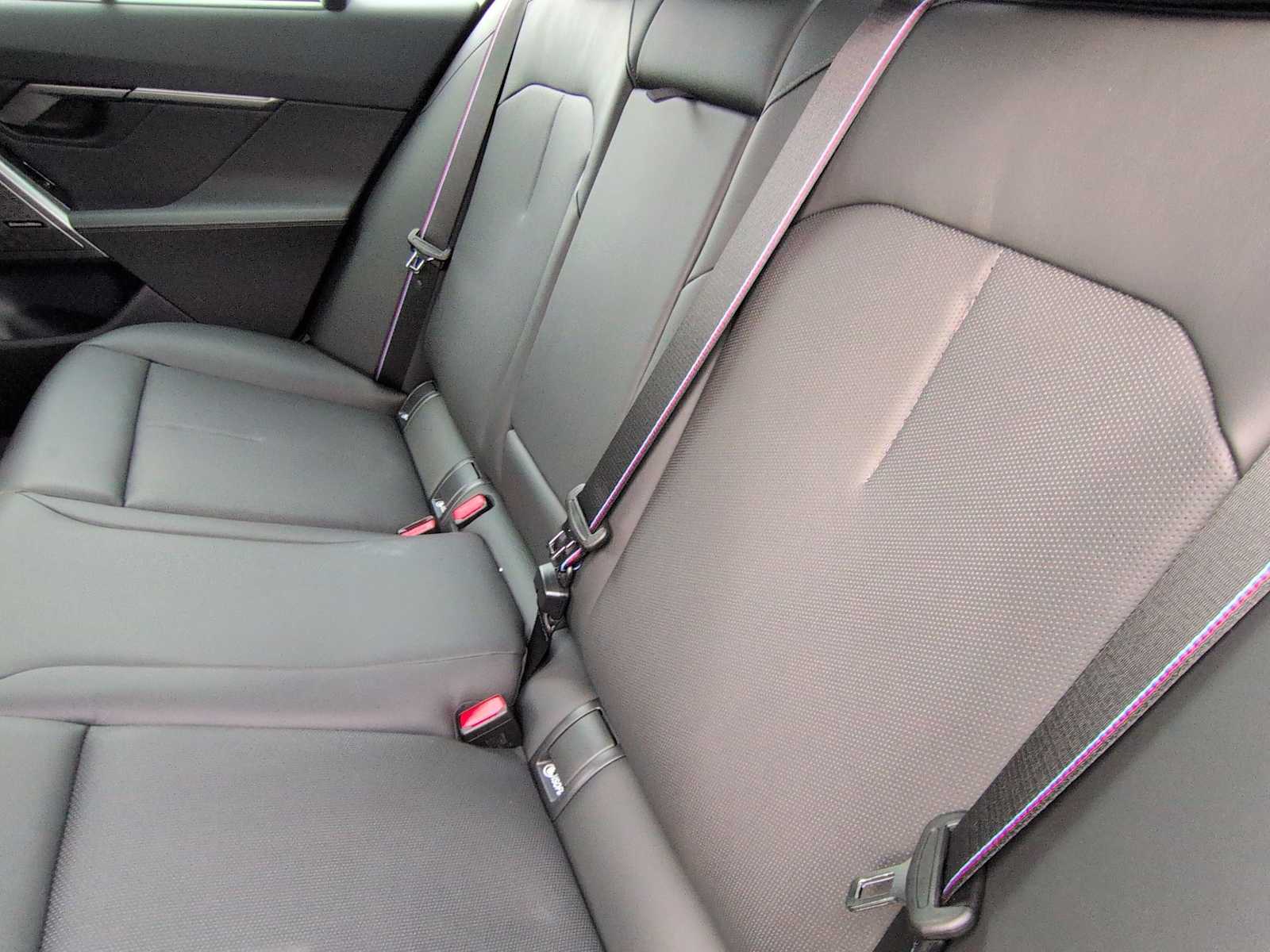 Thumbnail: 2026 BMW M5 - 20