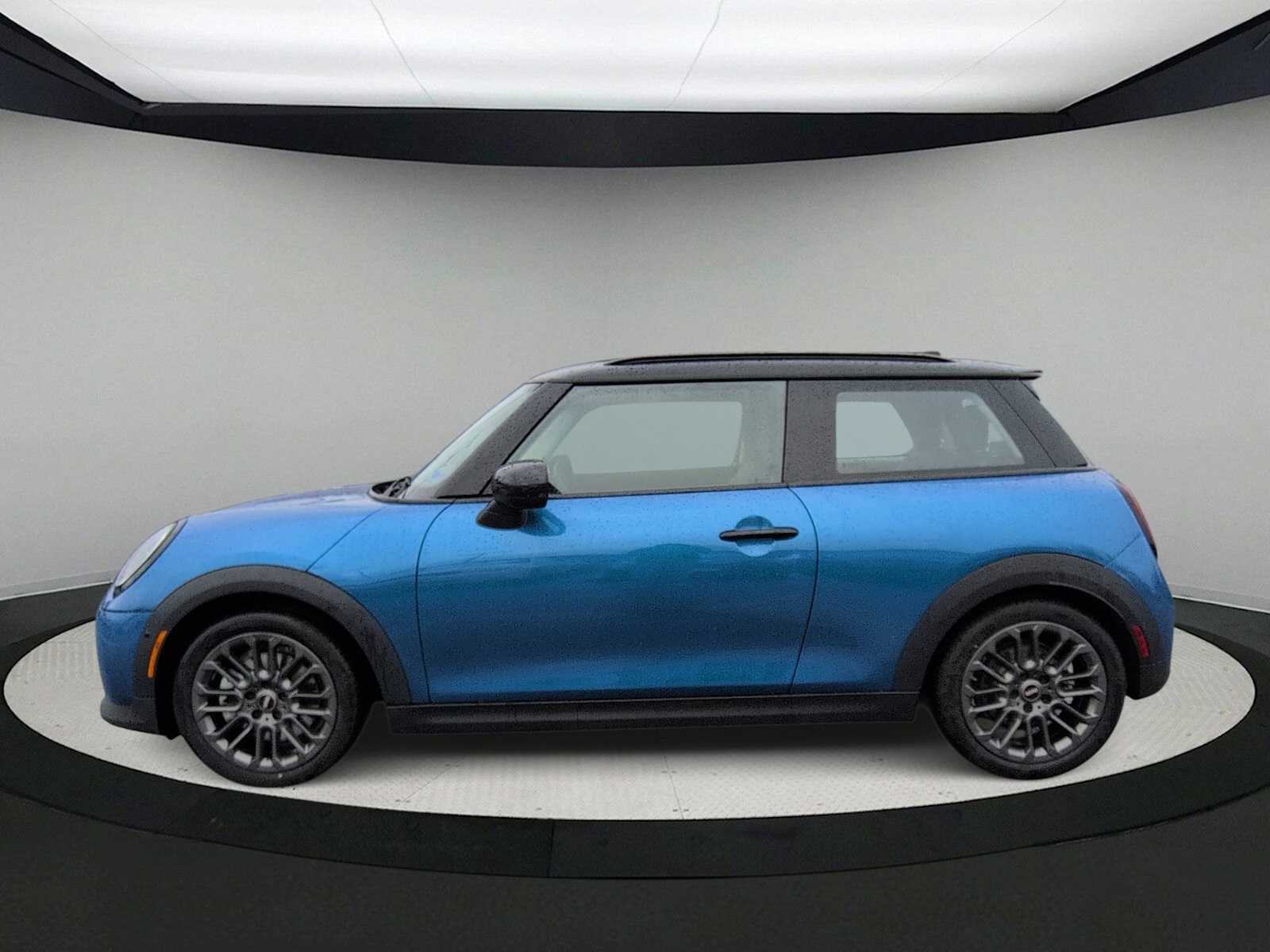 Thumbnail: 2025 MINI Cooper Hardtop - 5