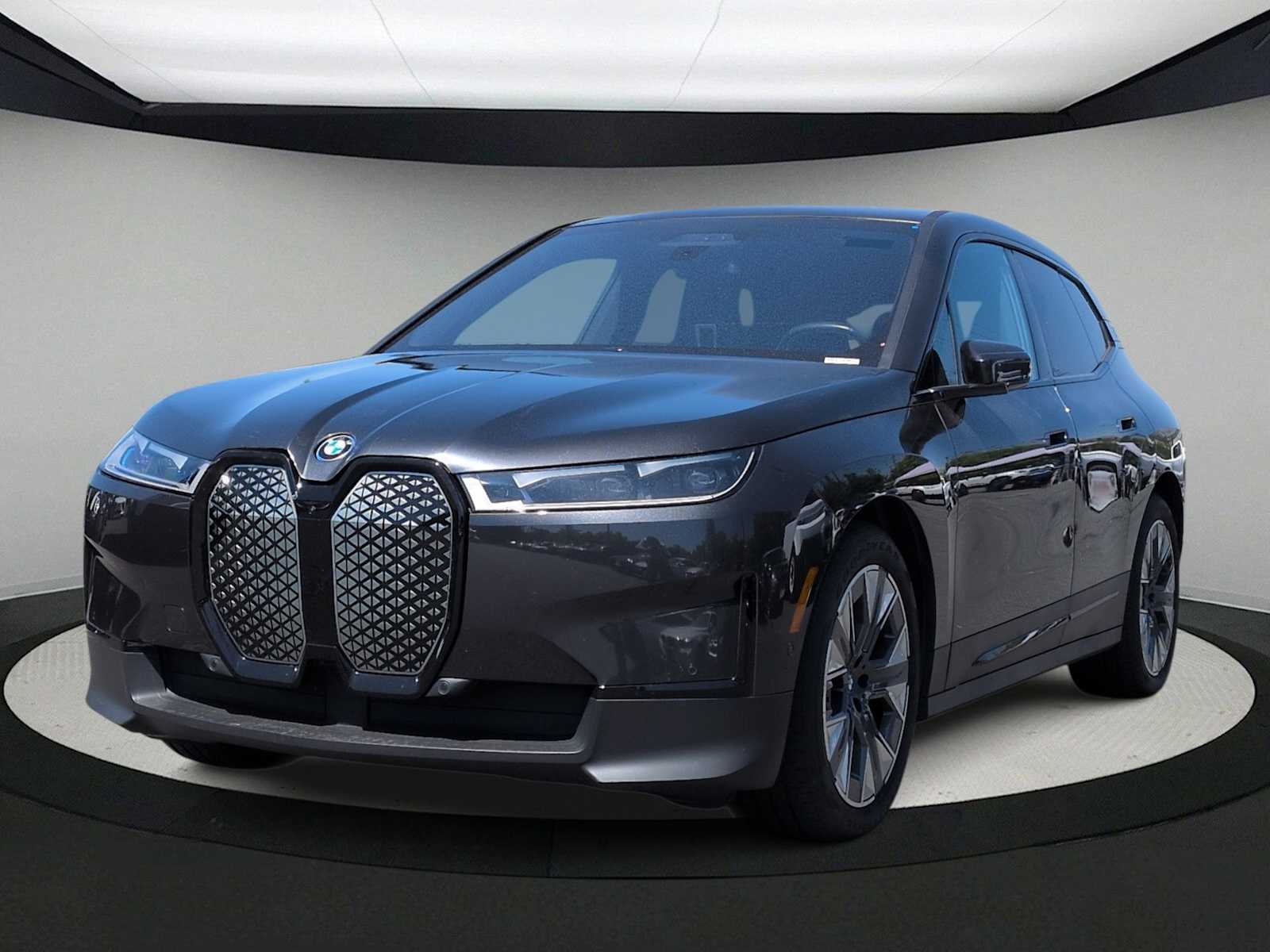 Thumbnail: 2022 BMW iX - 4