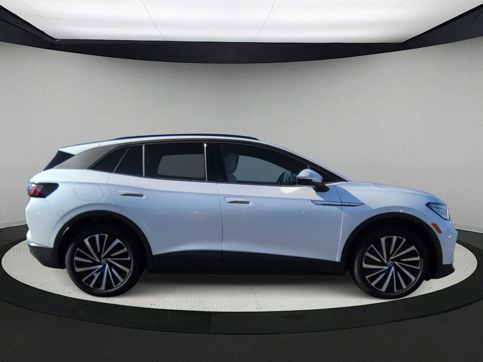 Thumbnail: 2024 Volkswagen ID.4 - 9