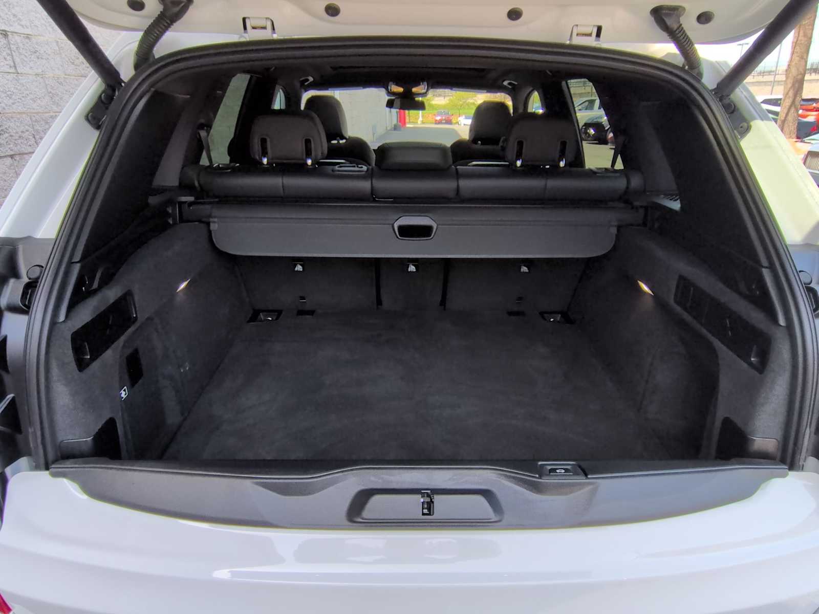 Thumbnail: 2026 BMW X5 - 35