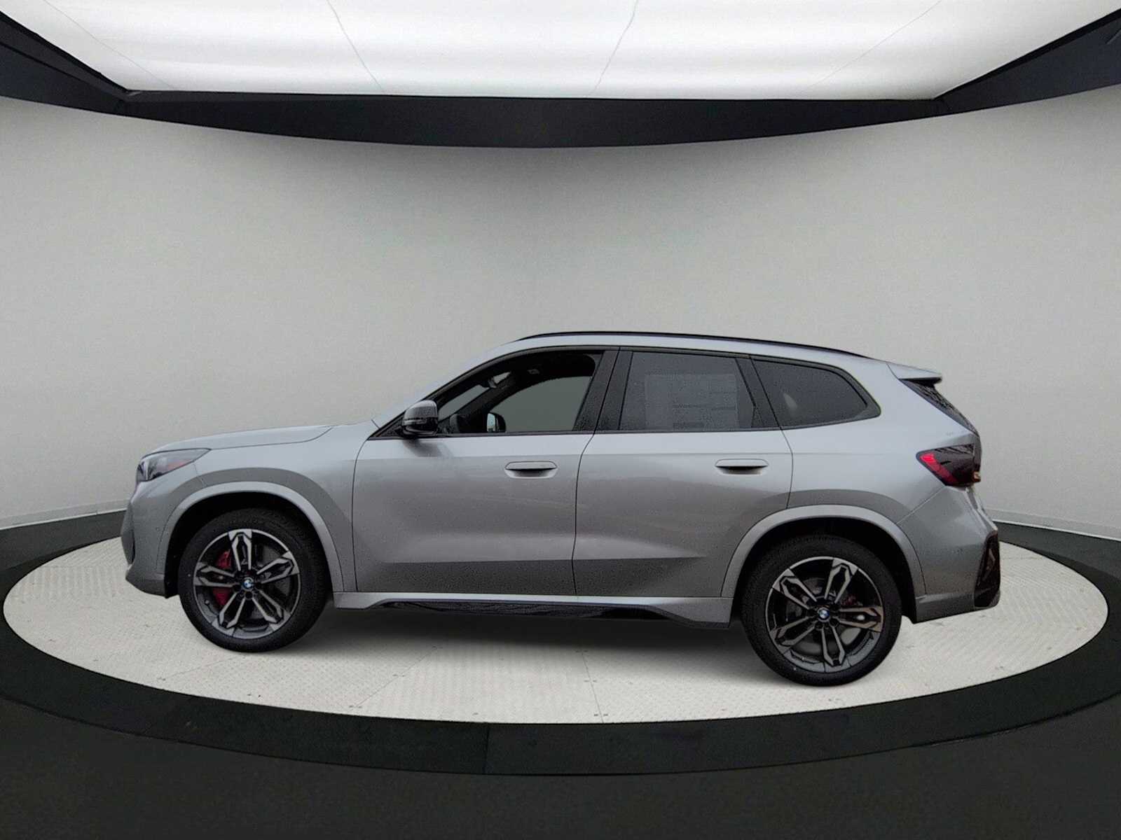 Thumbnail: 2026 BMW X1 - 5