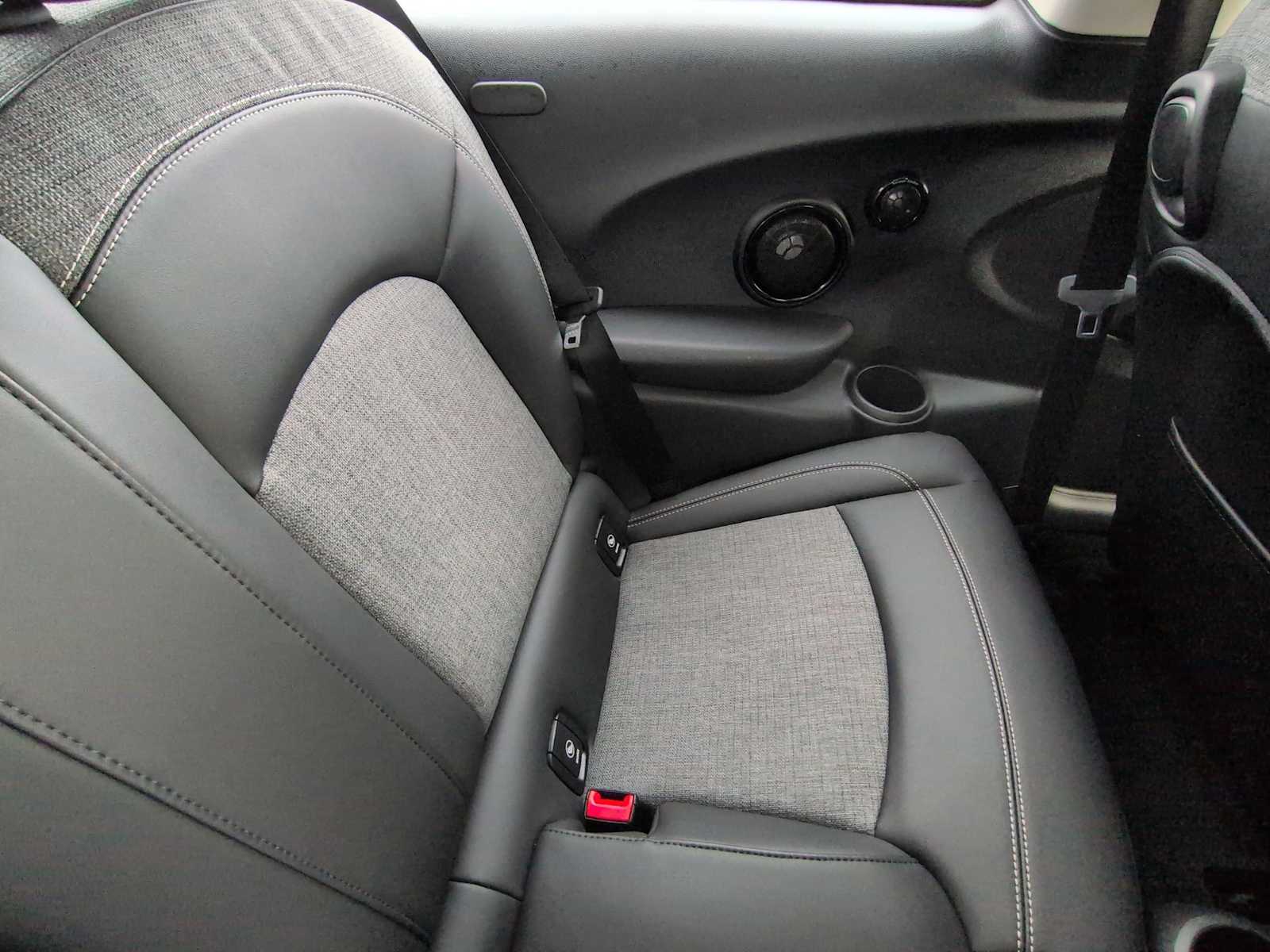 Thumbnail: 2023 MINI Cooper Hardtop - 22