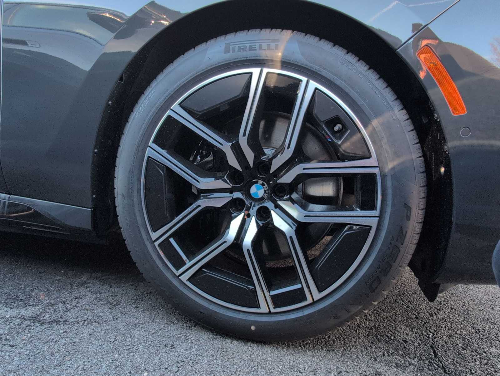 Thumbnail: 2026 BMW 7 Series - 14