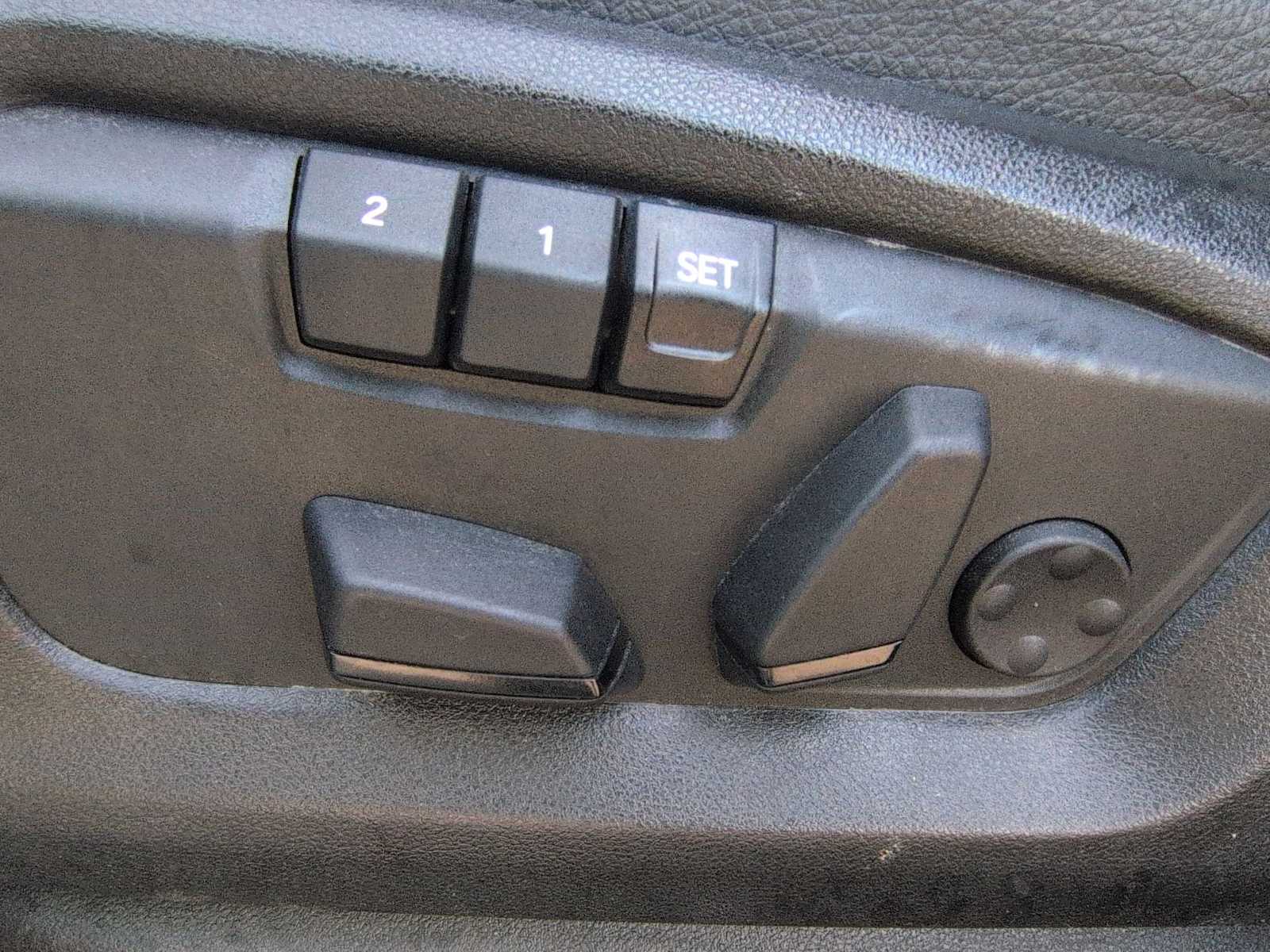 Thumbnail: 2018 BMW X5 - 18