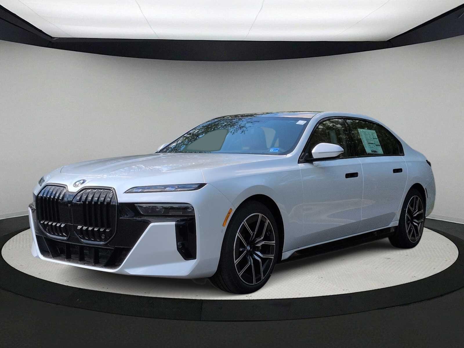 Thumbnail: 2026 BMW i7 - 4