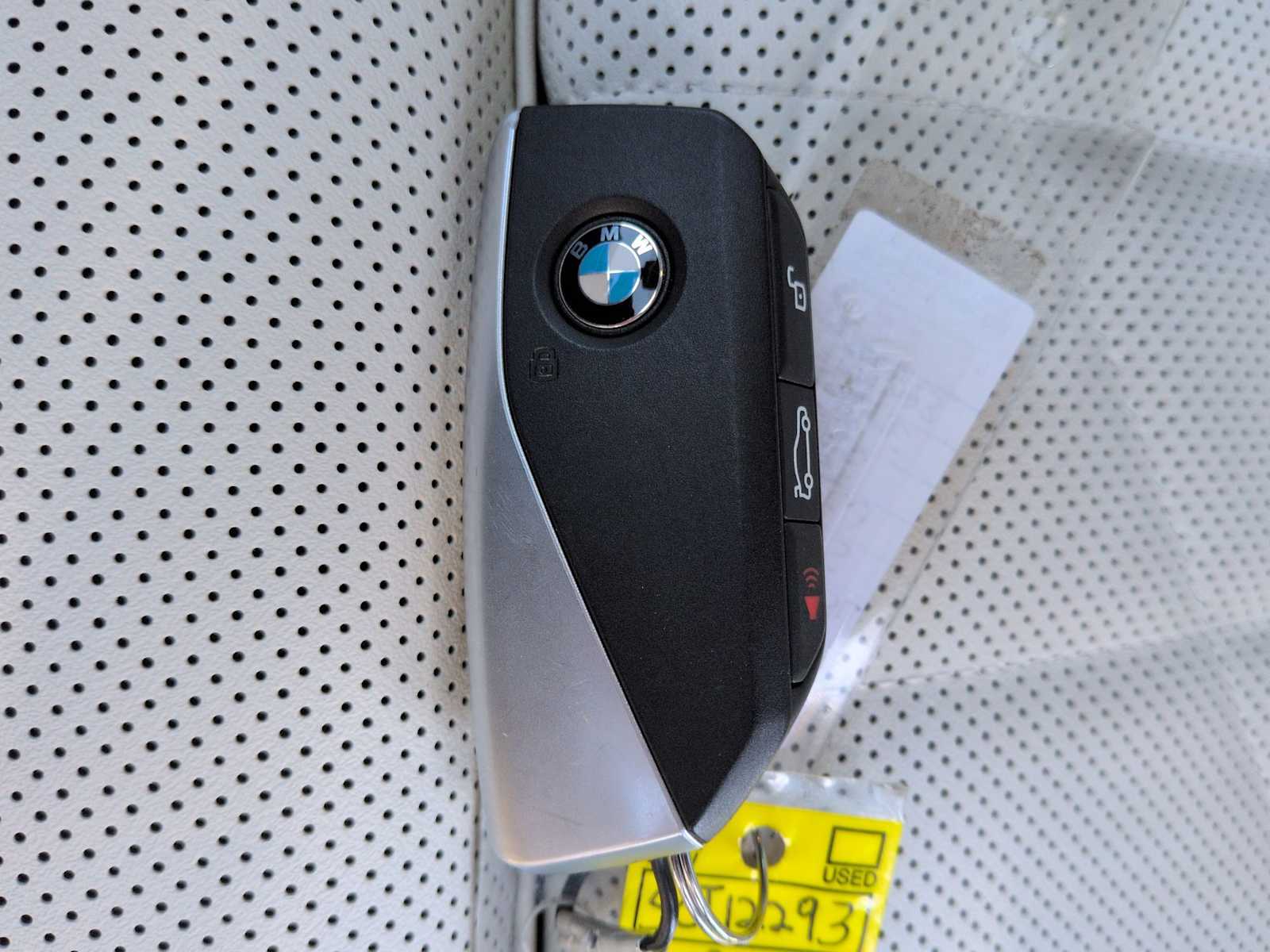 Thumbnail: 2025 BMW i5 - 37