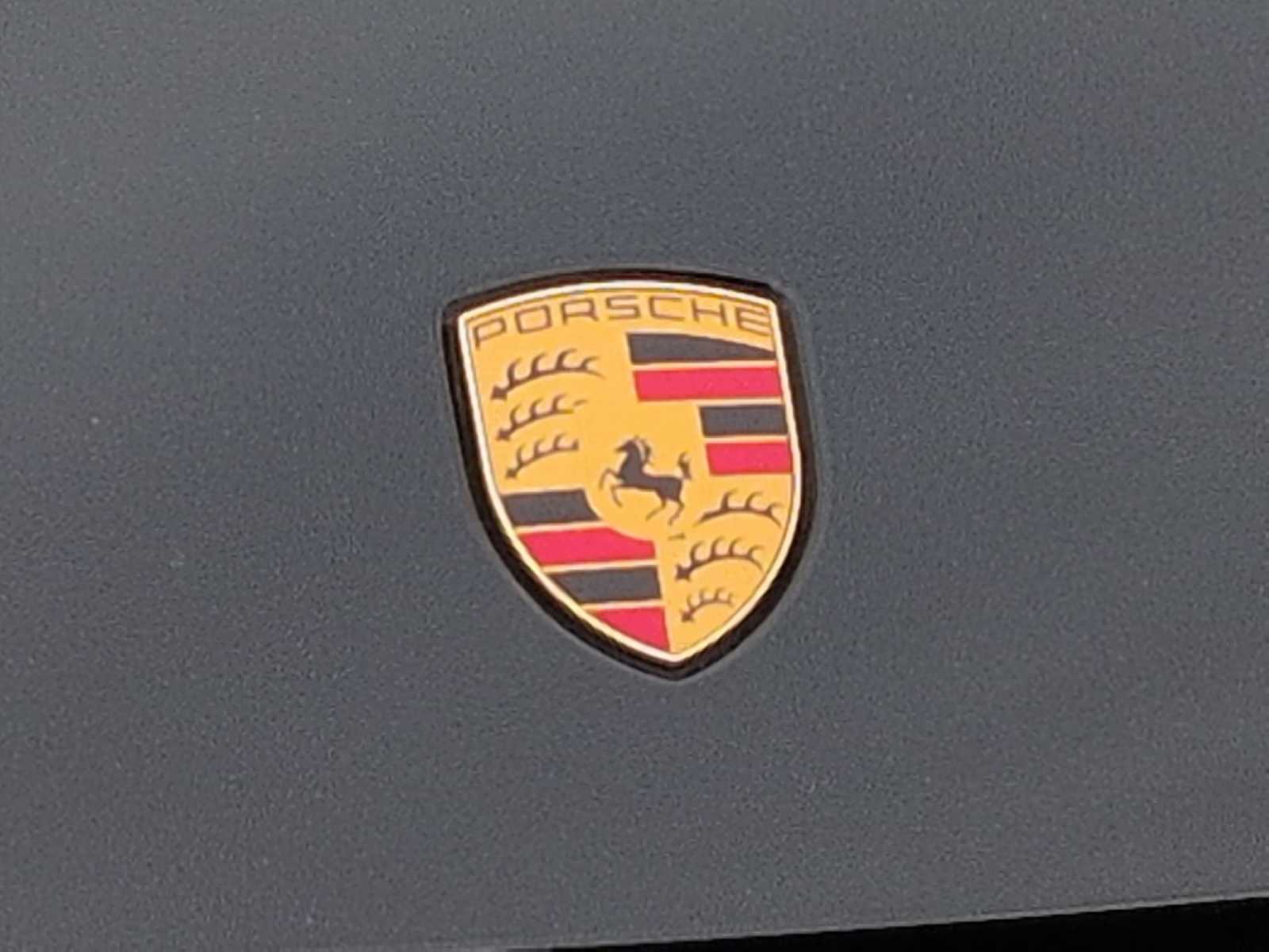 Thumbnail: 2022 Porsche  - 12