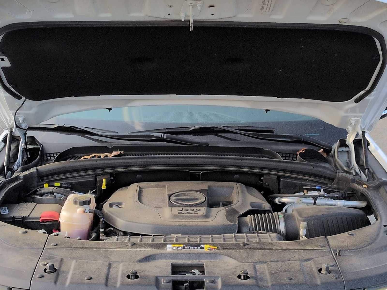 Thumbnail: 2023 Jeep Grand Cherokee - 15