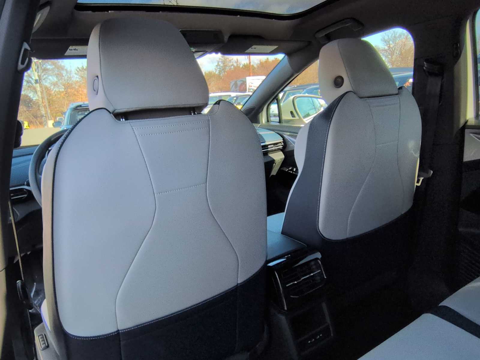 Thumbnail: 2024 Volkswagen ID.4 - 18