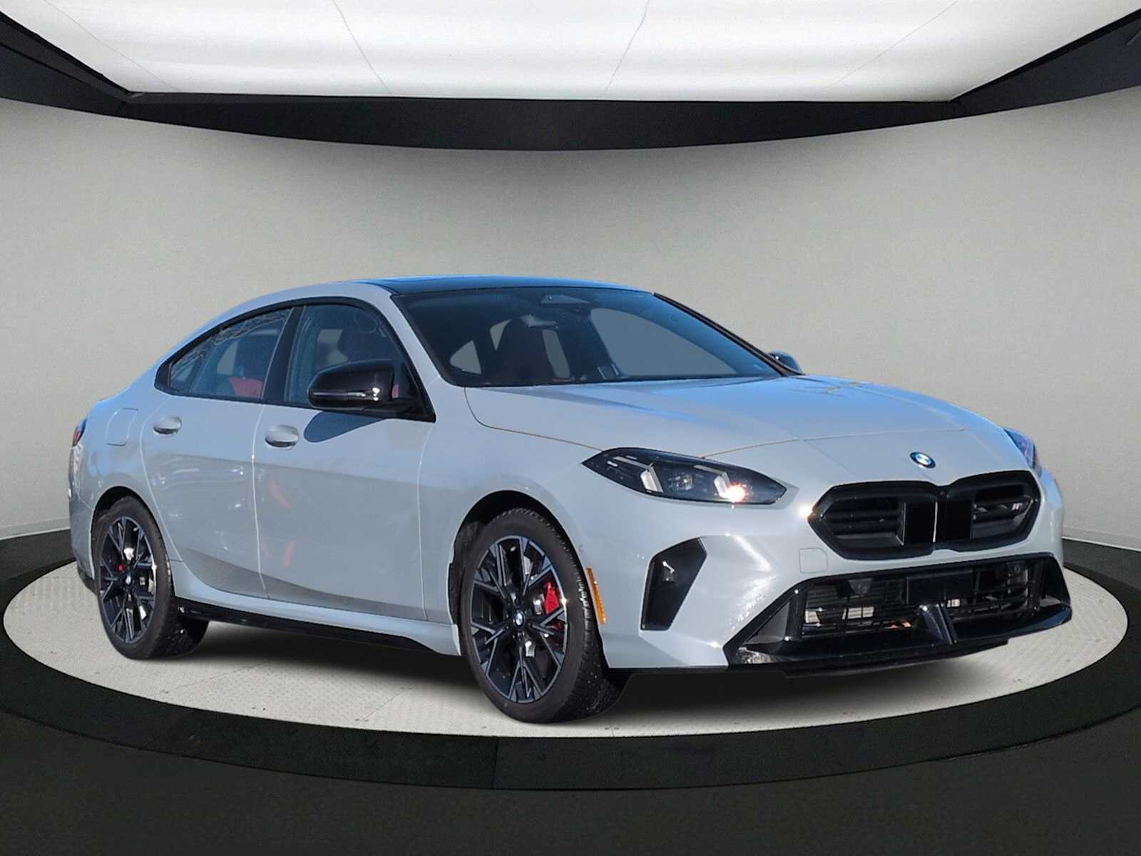 Thumbnail: 2025 BMW 2 Series - 2