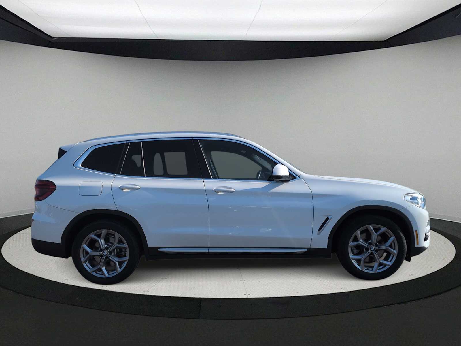 Thumbnail: 2021 BMW X3 - 9