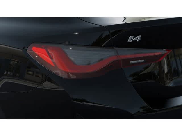 Thumbnail: 2026 BMW i4 - 8