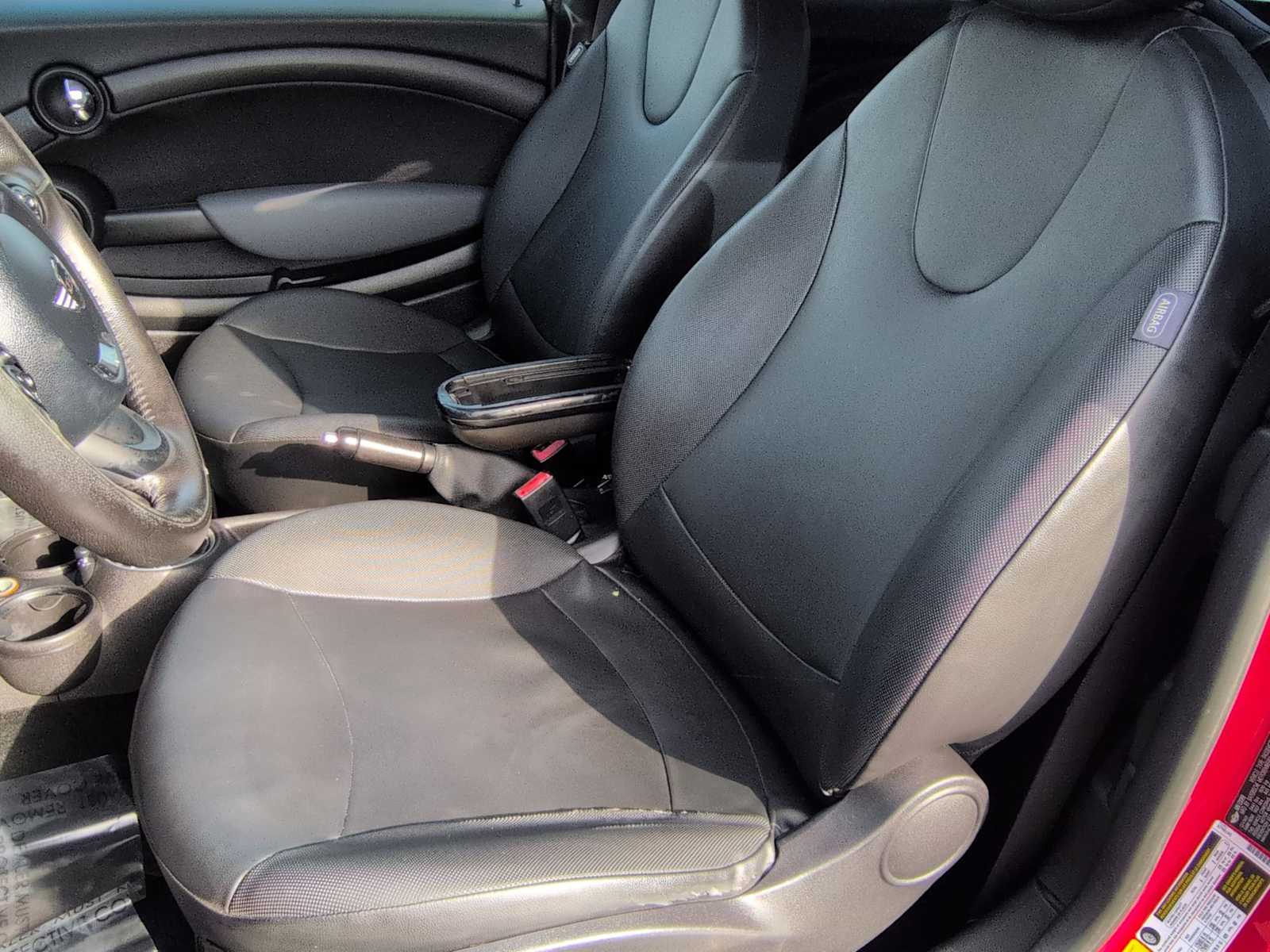 Thumbnail: 2011 MINI Cooper - 17