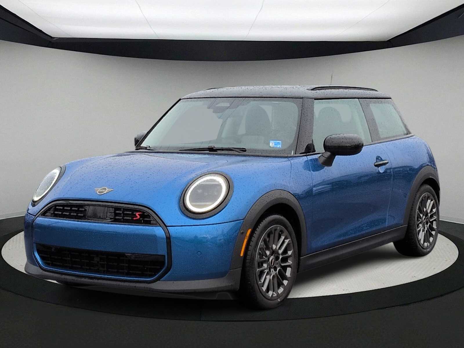 Thumbnail: 2025 MINI Cooper Hardtop - 4