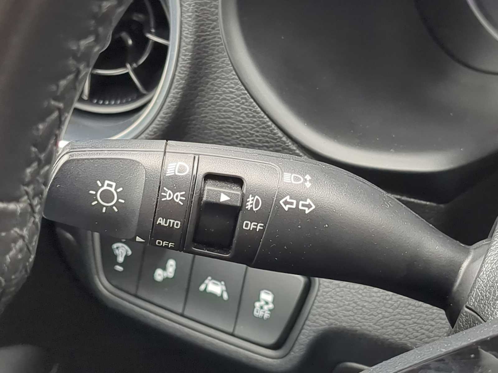 Thumbnail: 2021 Kia Forte - 29