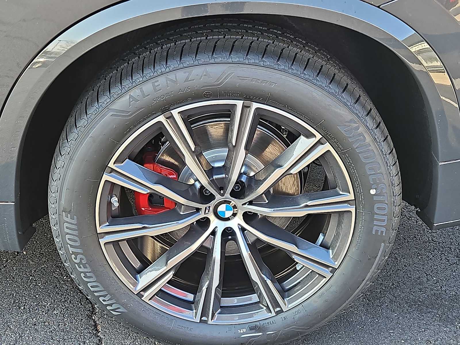 Thumbnail: 2026 BMW X5 - 13