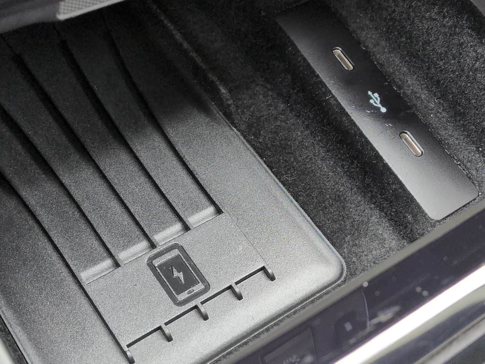 Thumbnail: 2025 Porsche  - 33