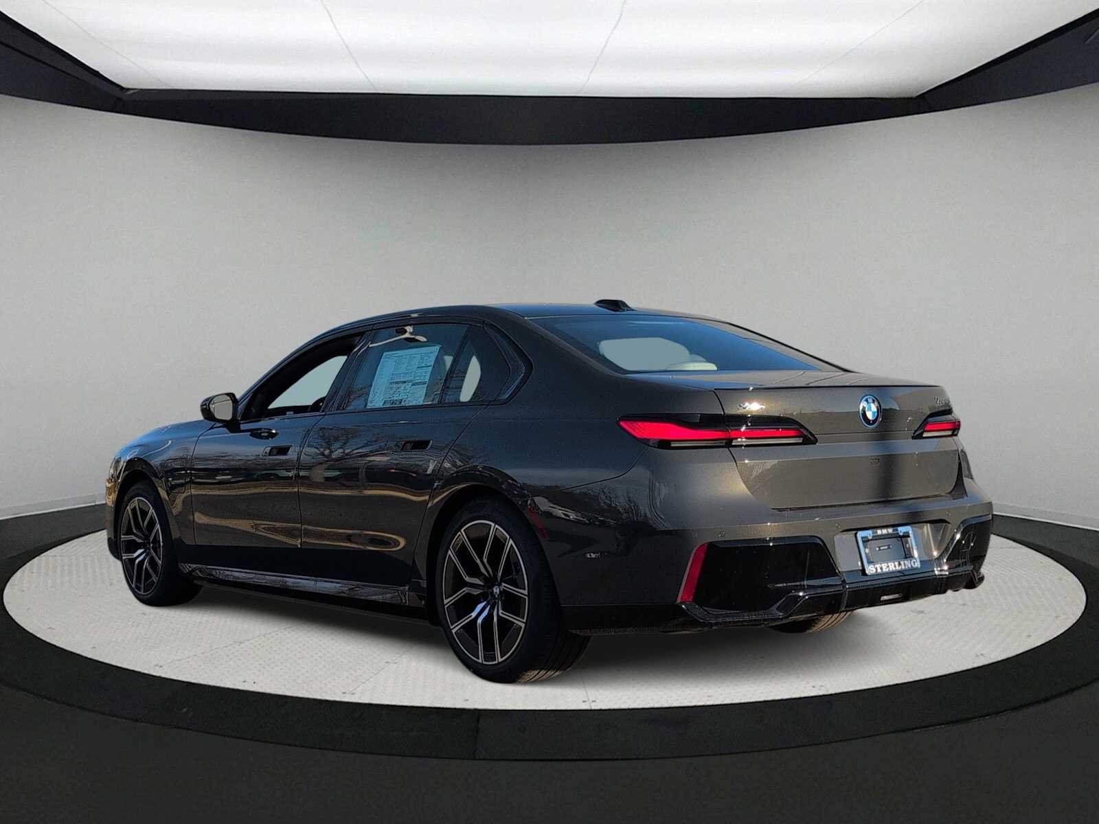 Thumbnail: 2026 BMW 7 Series - 6