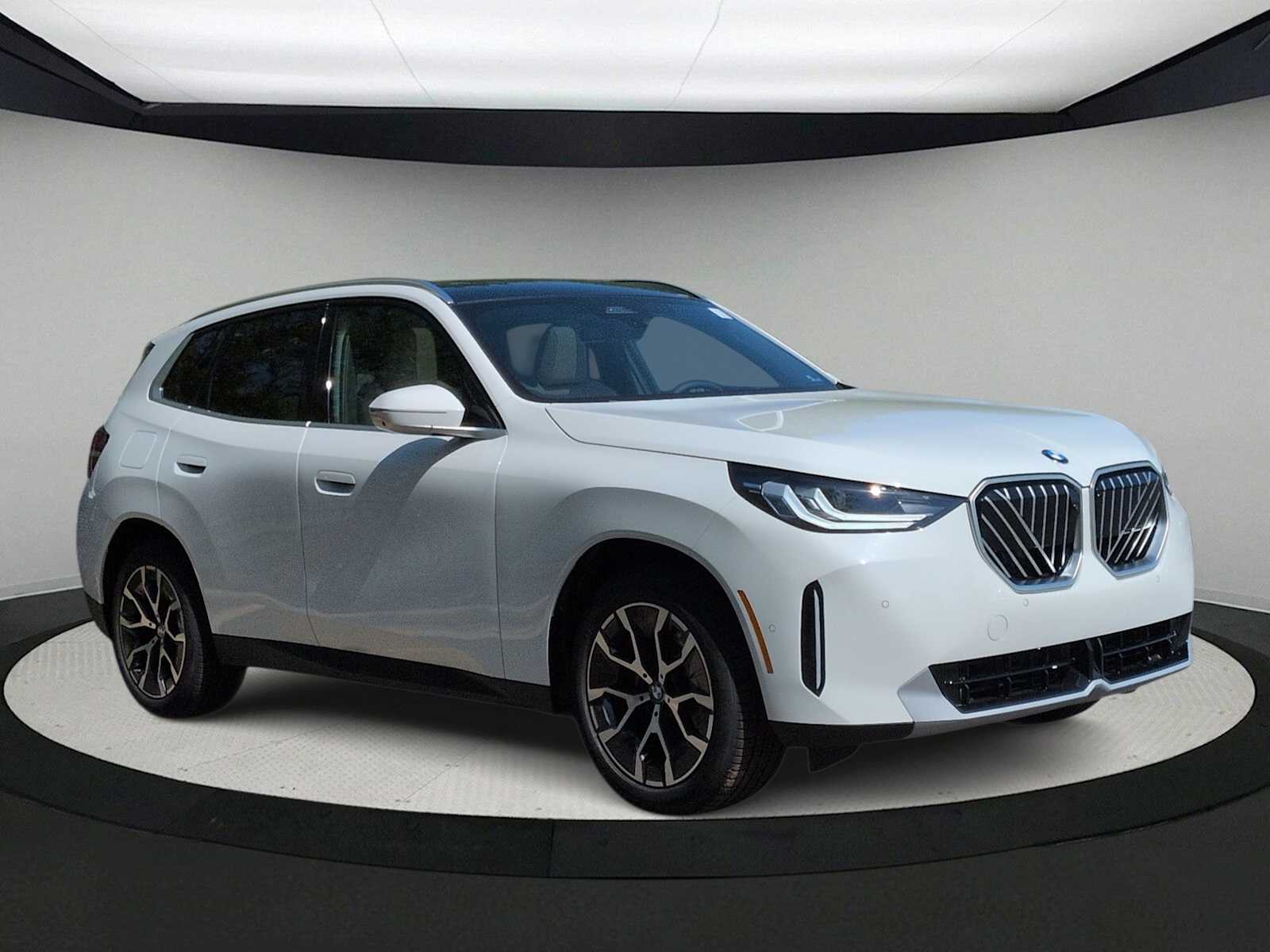 Thumbnail: 2026 BMW X3 - 2