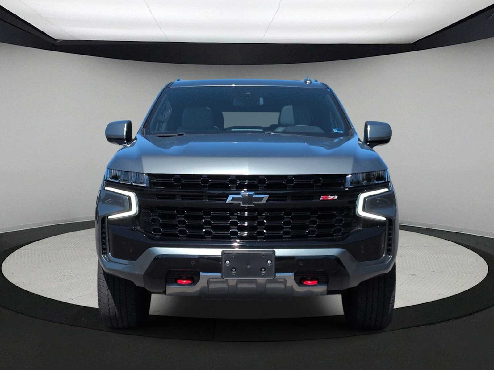 Thumbnail: 2023 Chevrolet Tahoe - 3