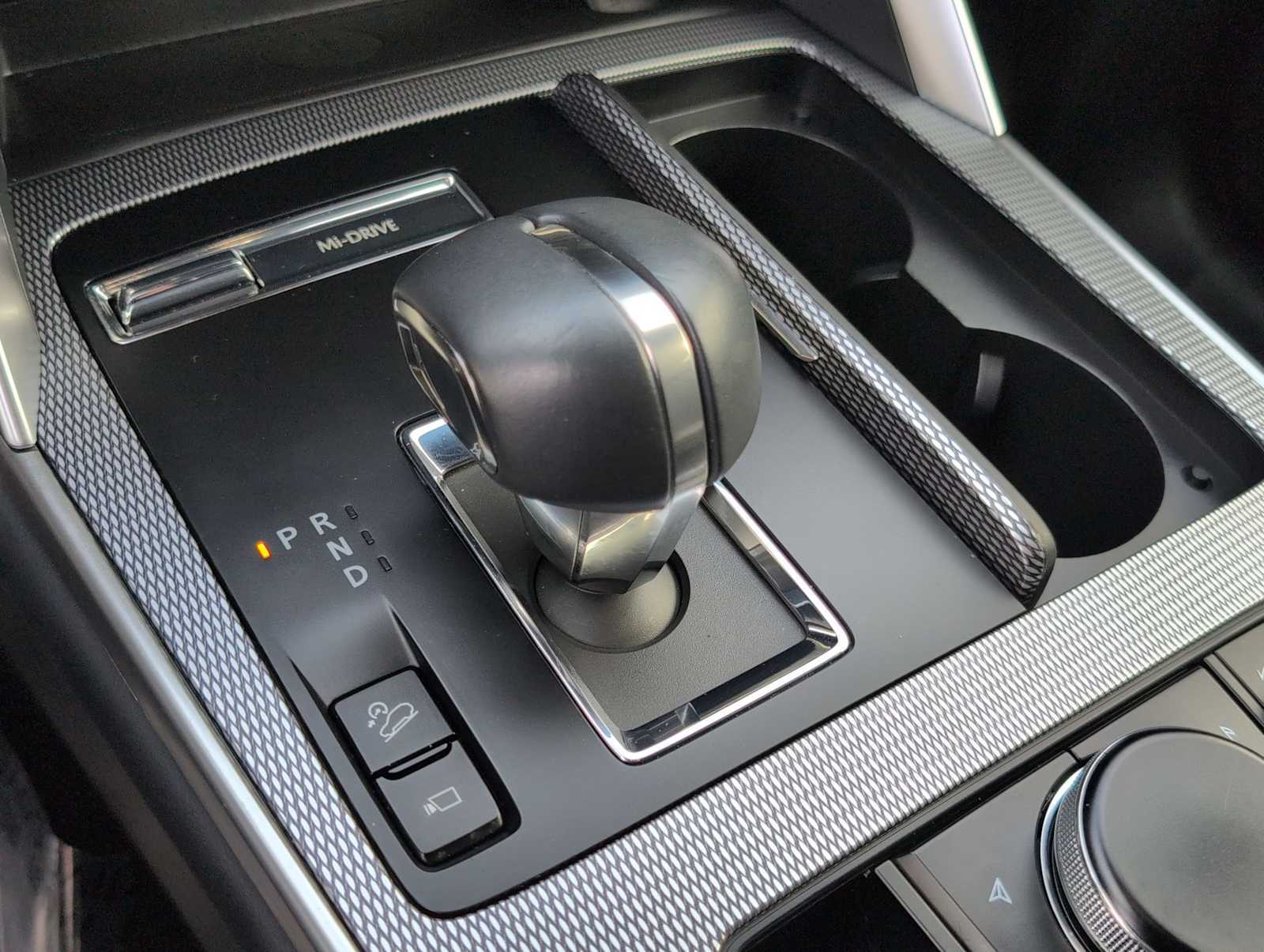 Thumbnail: 2024 Mazda CX-90 - 30