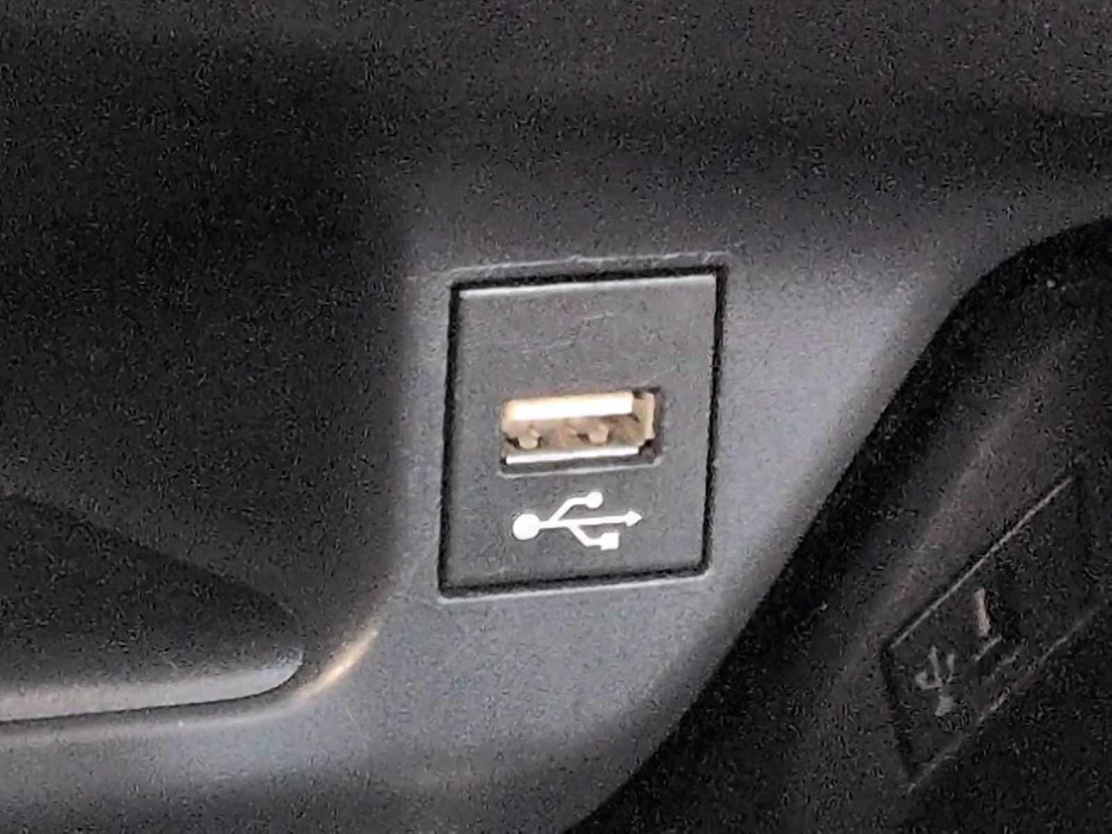 Thumbnail: 2020 Toyota C-HR - 30