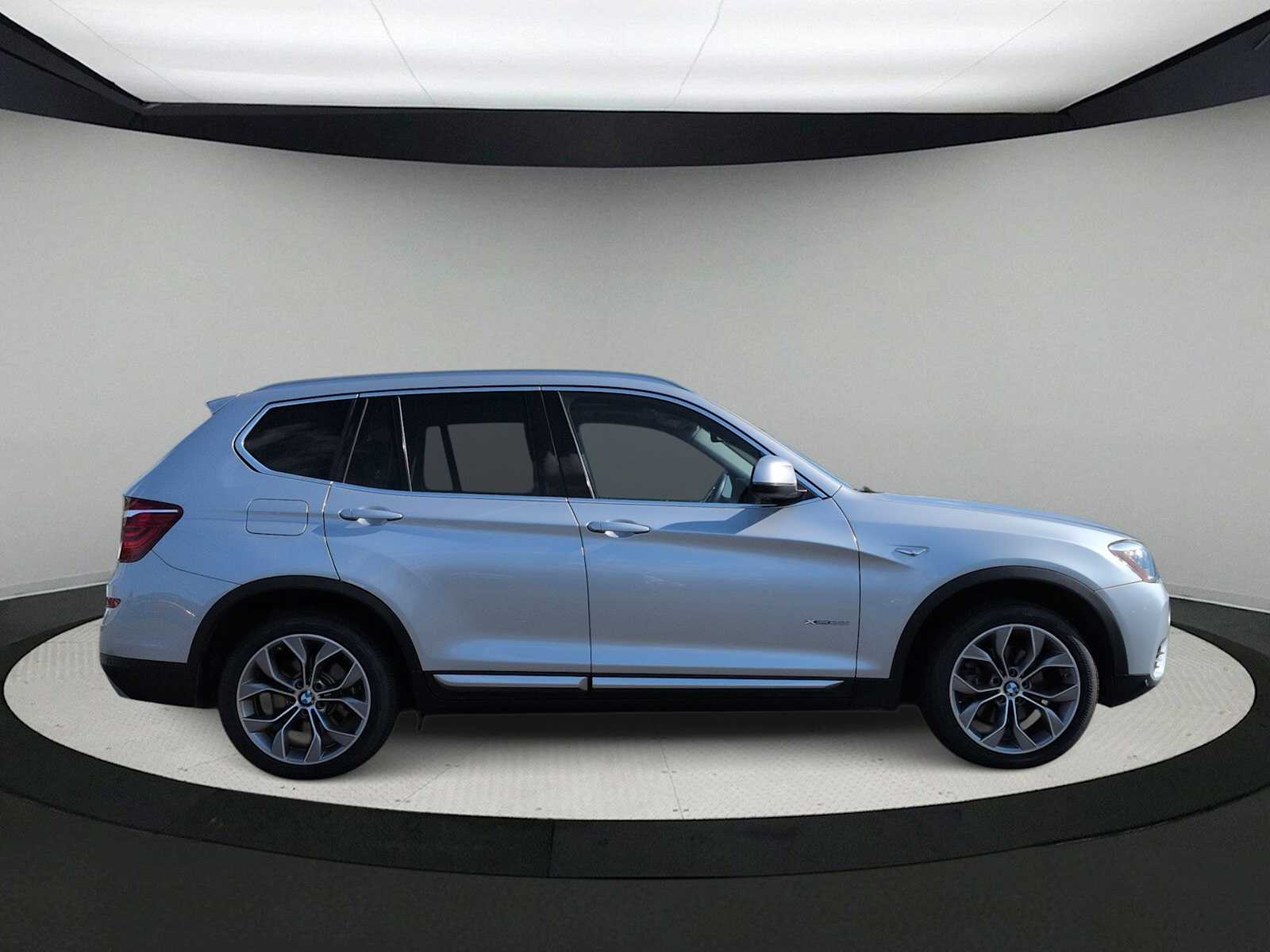 Thumbnail: 2016 BMW X3 - 9