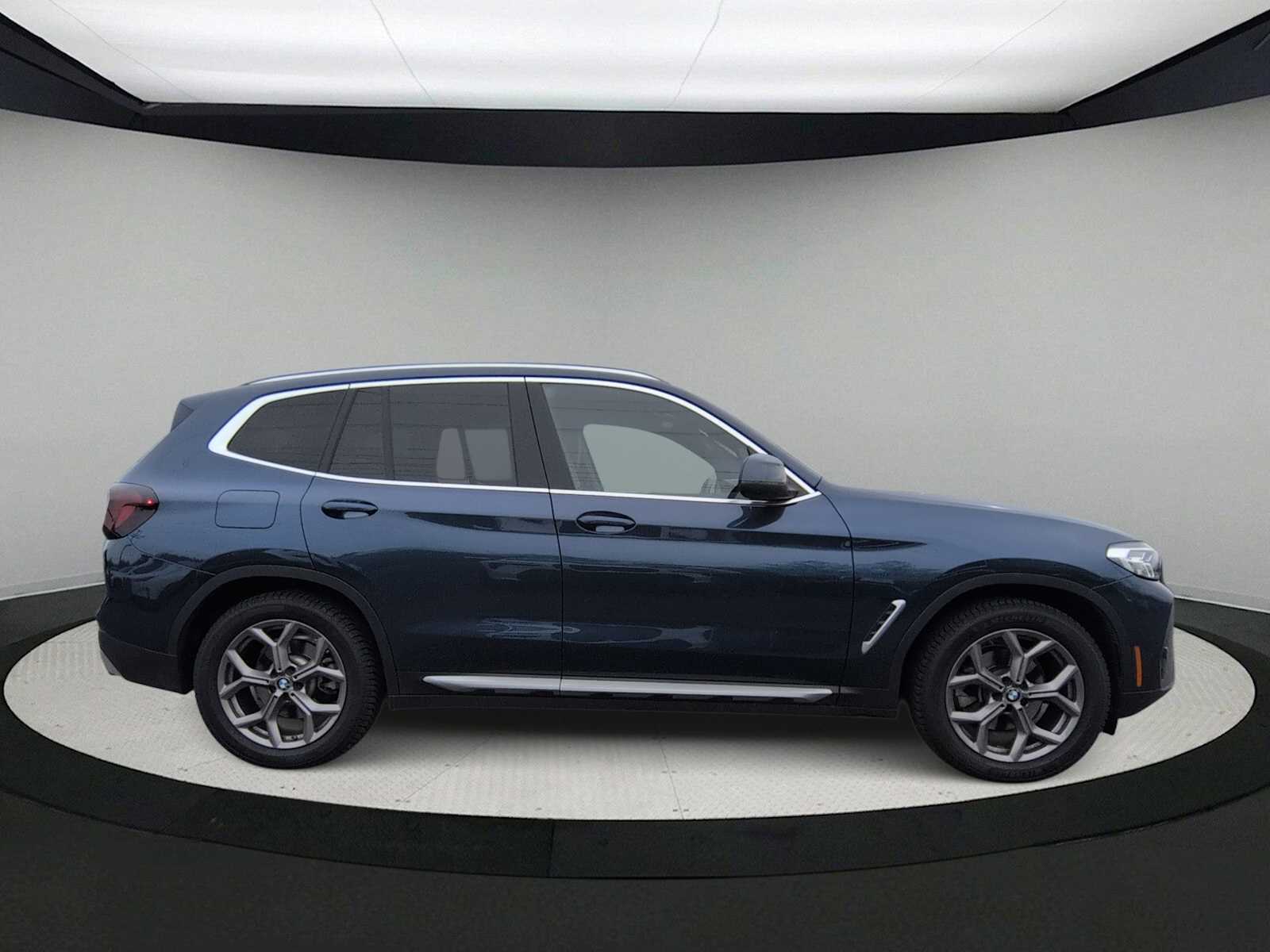 Thumbnail: 2022 BMW X3 - 9