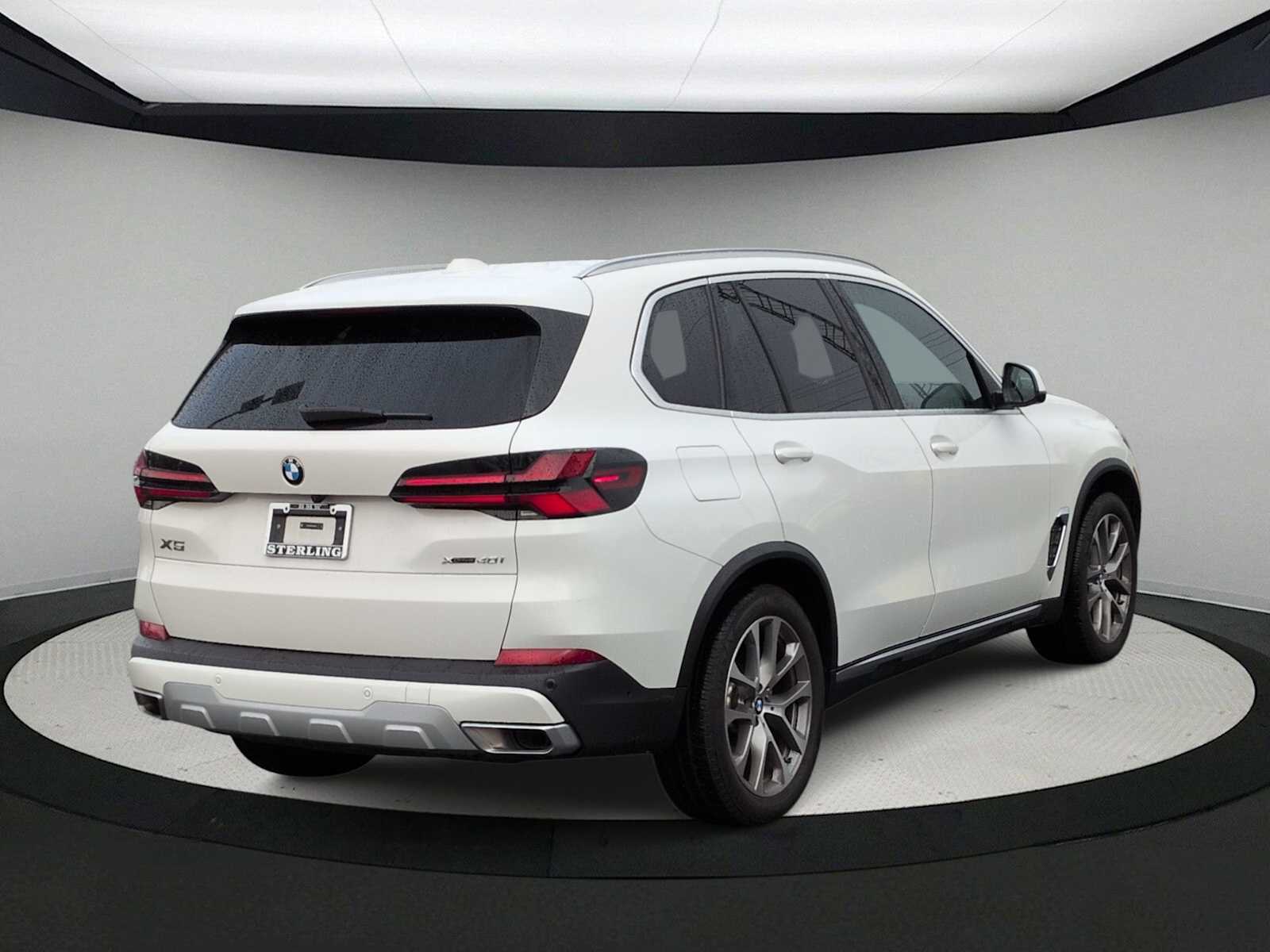 Thumbnail: 2024 BMW X5 - 8