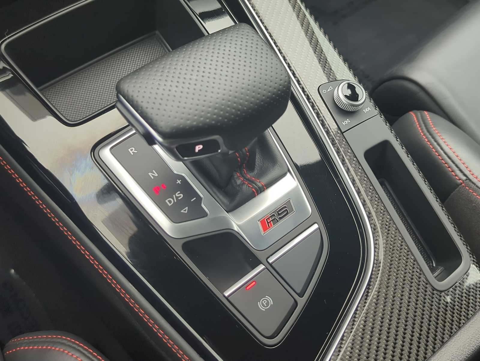 Thumbnail: 2024 Audi RS 5 - 34