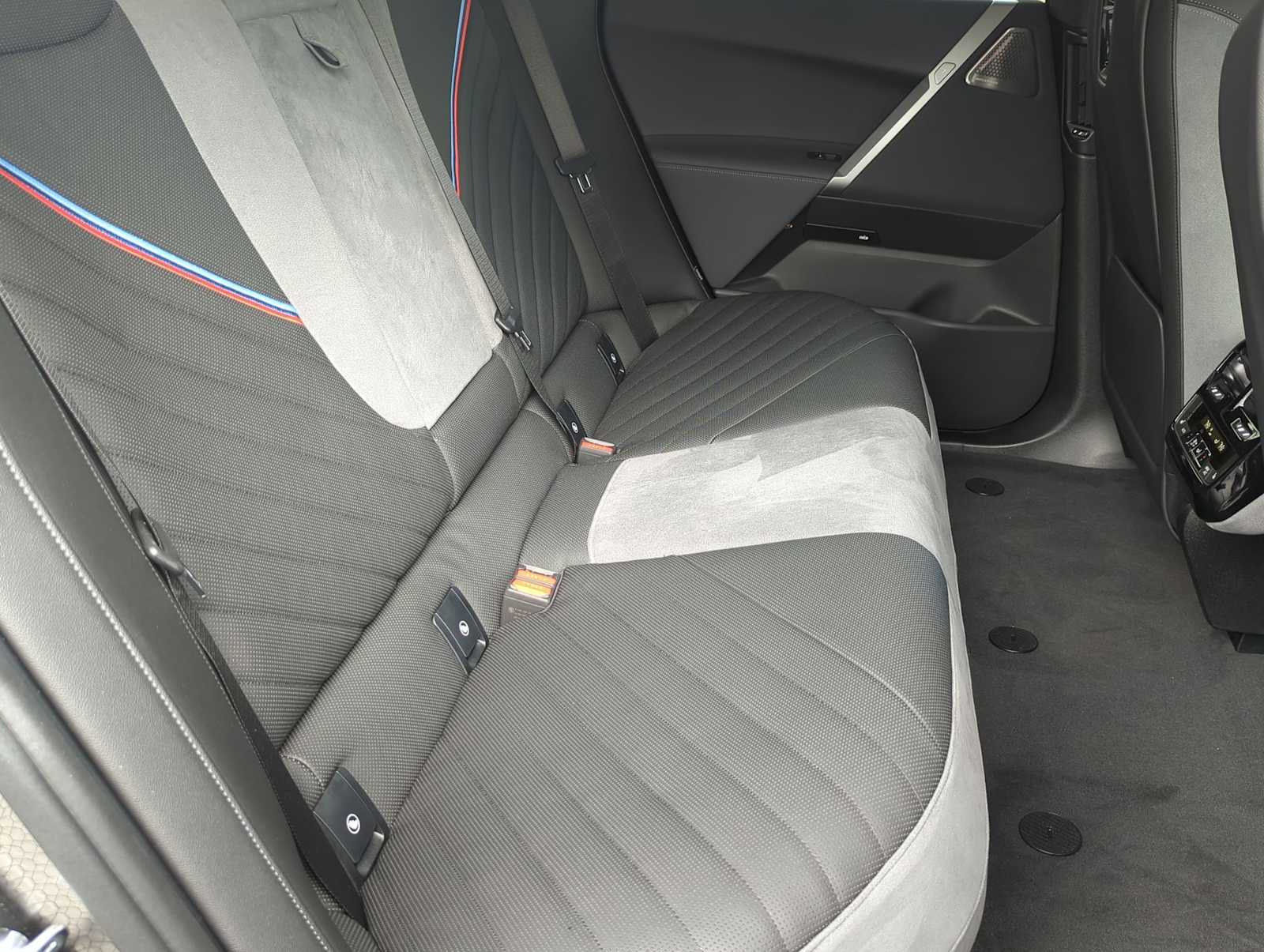 Thumbnail: 2026 BMW iX - 20