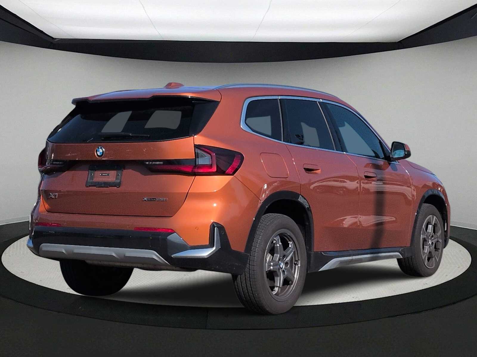 Thumbnail: 2025 BMW X1 - 8