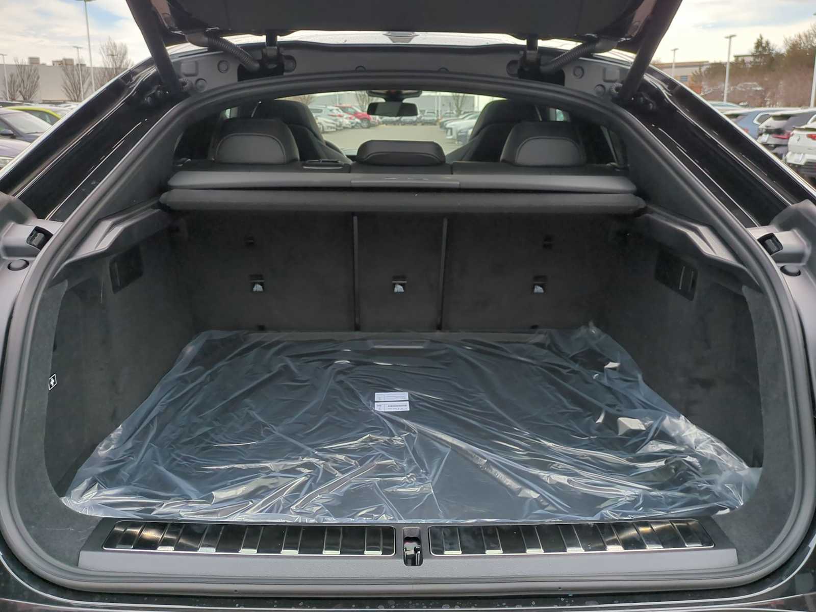 Thumbnail: 2026 BMW X6 - 37