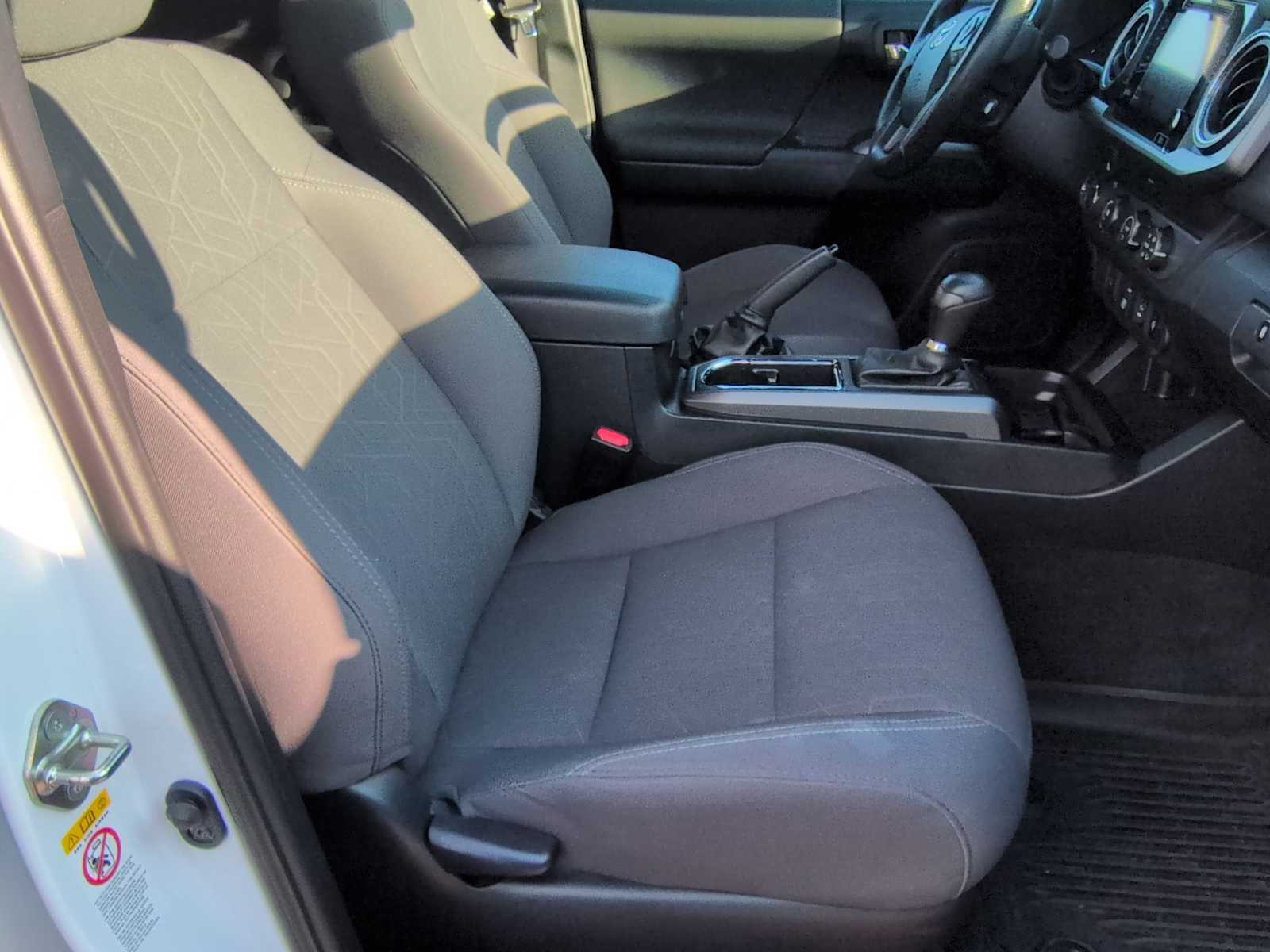 Thumbnail: 2019 Toyota Tacoma - 21