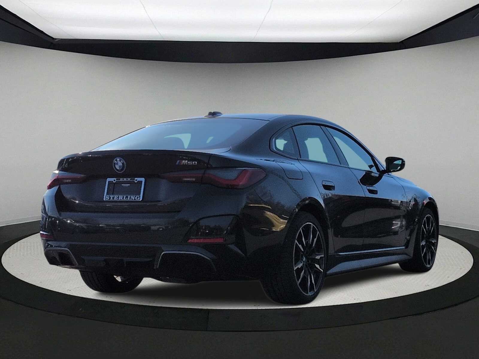 Thumbnail: 2023 BMW i4 - 8