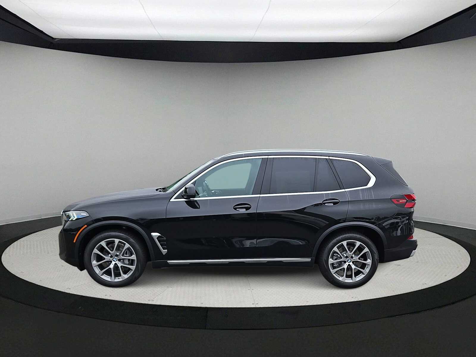 Thumbnail: 2026 BMW X5 - 4