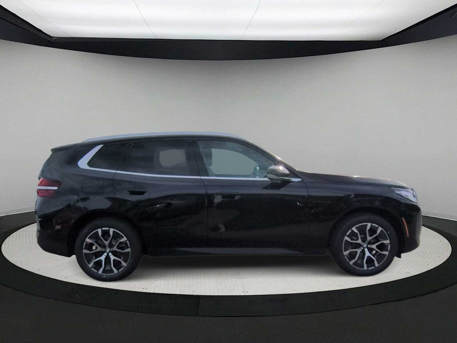 Thumbnail: 2026 BMW X3 - 9