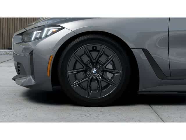 Thumbnail: 2025 BMW i4 - 7