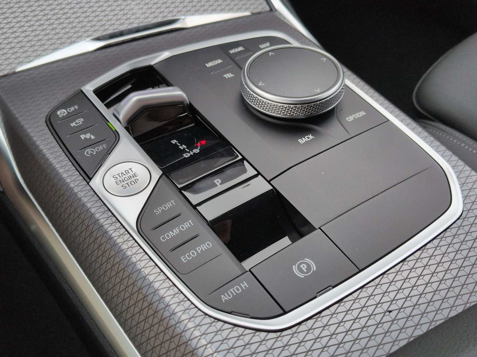 Thumbnail: 2026 BMW 3 Series - 34