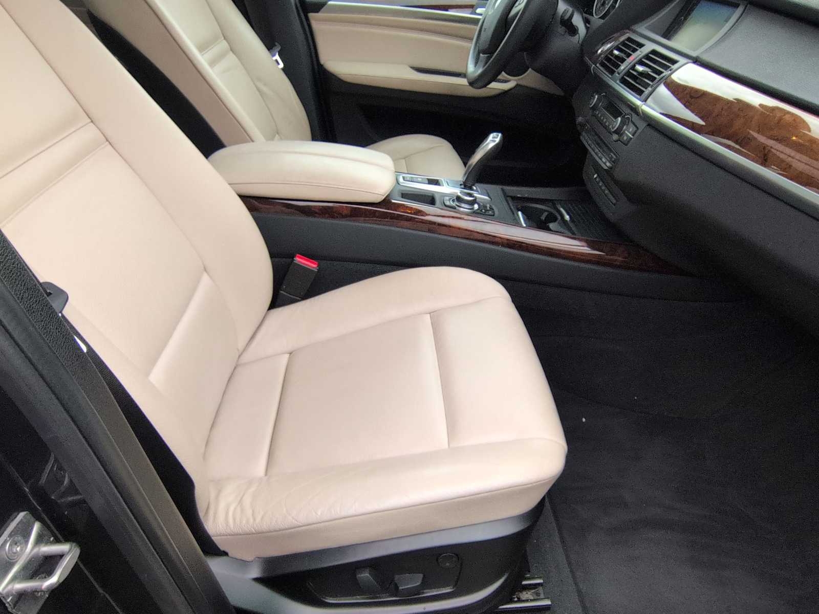 Thumbnail: 2013 BMW X5 - 24