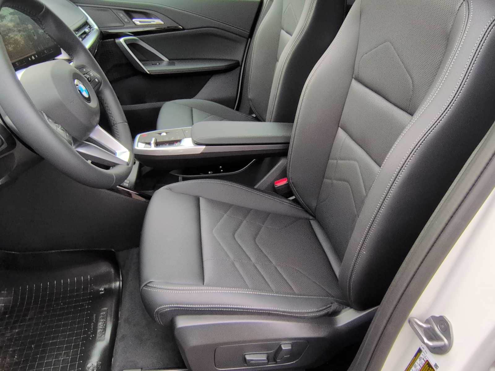 Thumbnail: 2026 BMW X1 - 17