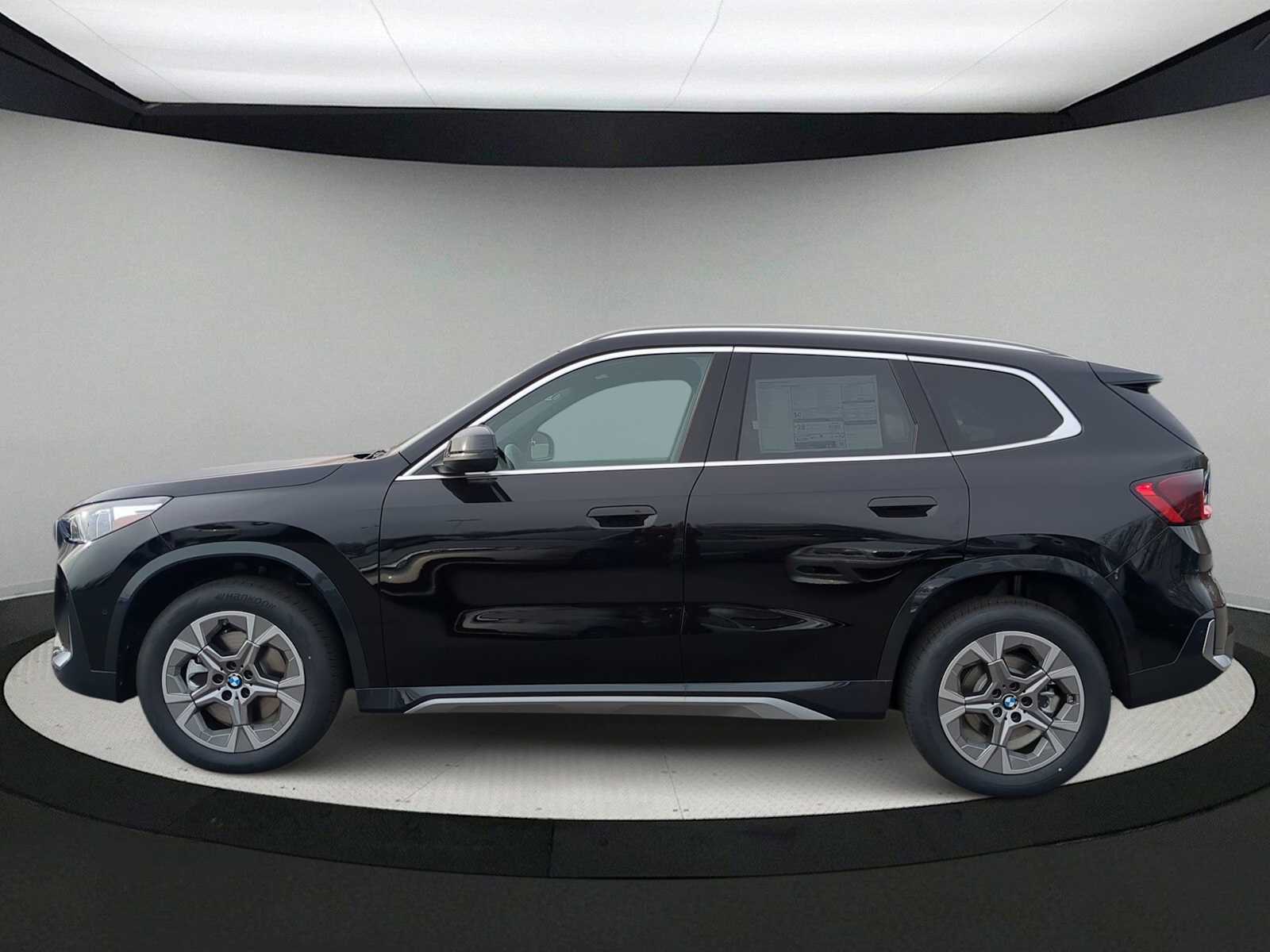 Thumbnail: 2026 BMW X1 - 5