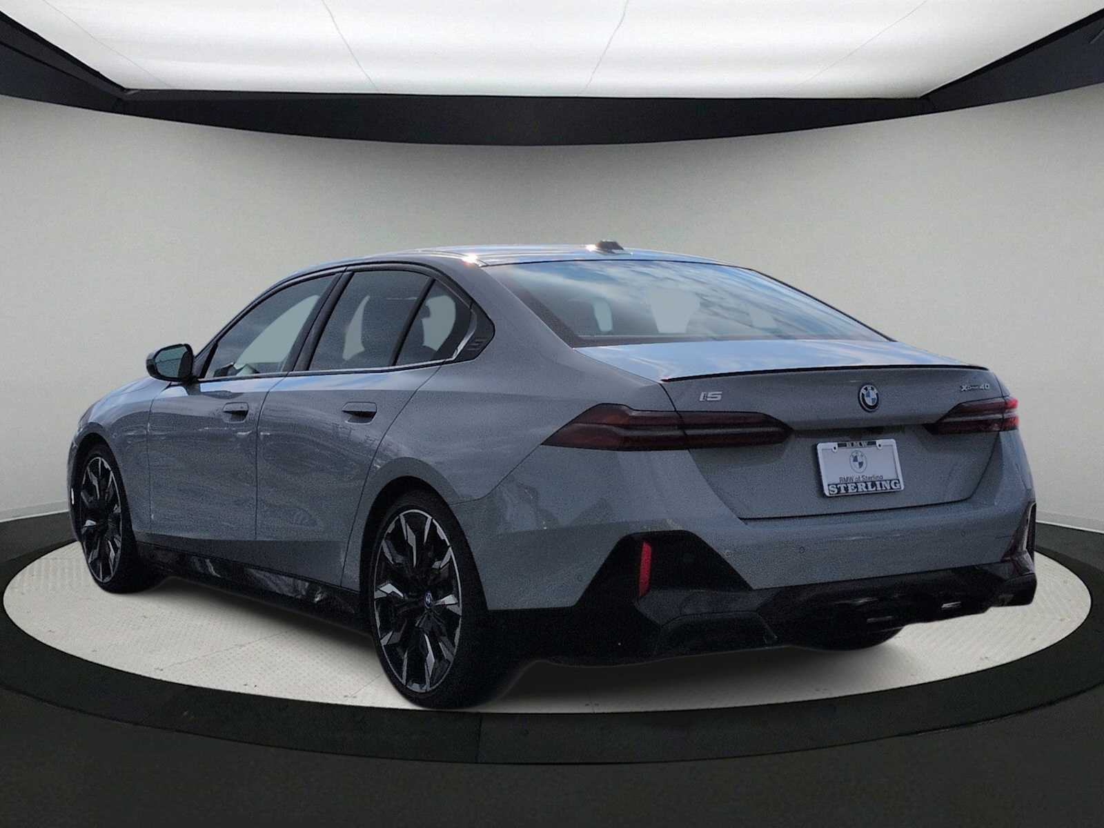 Thumbnail: 2025 BMW i5 - 6