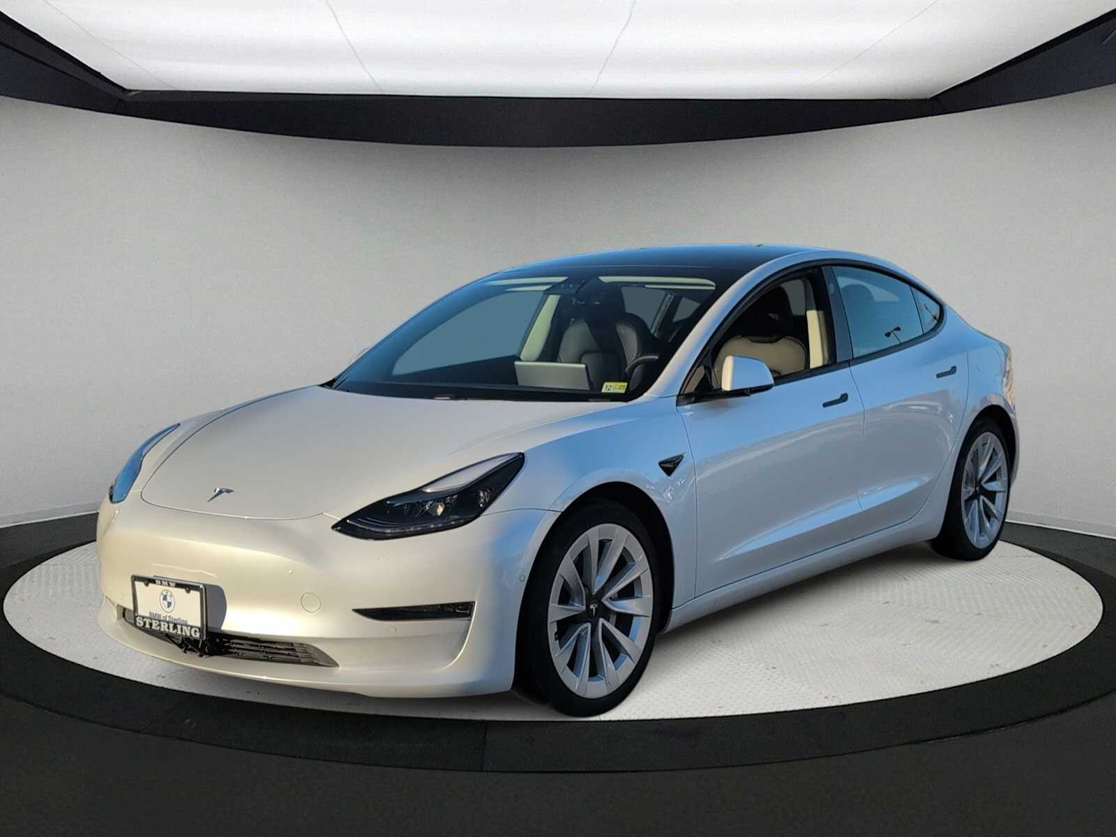 Thumbnail: 2021 Tesla Model 3 - 4