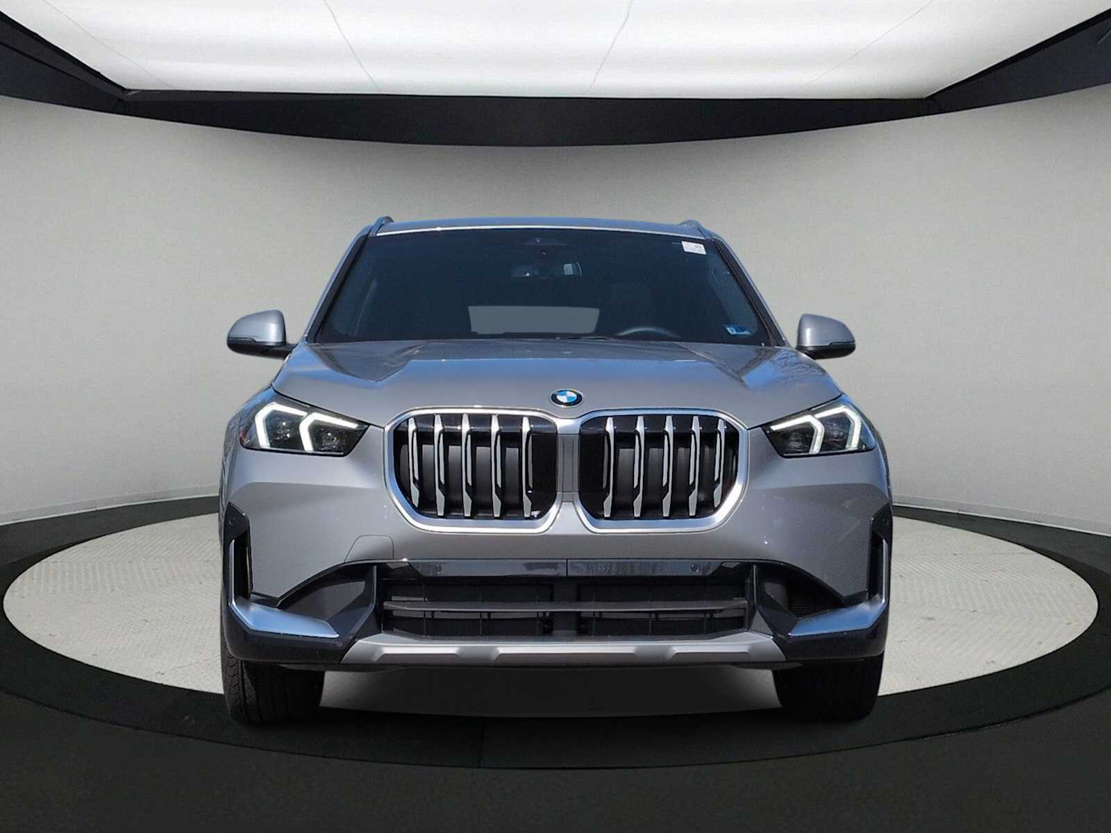 Thumbnail: 2026 BMW X1 - 3