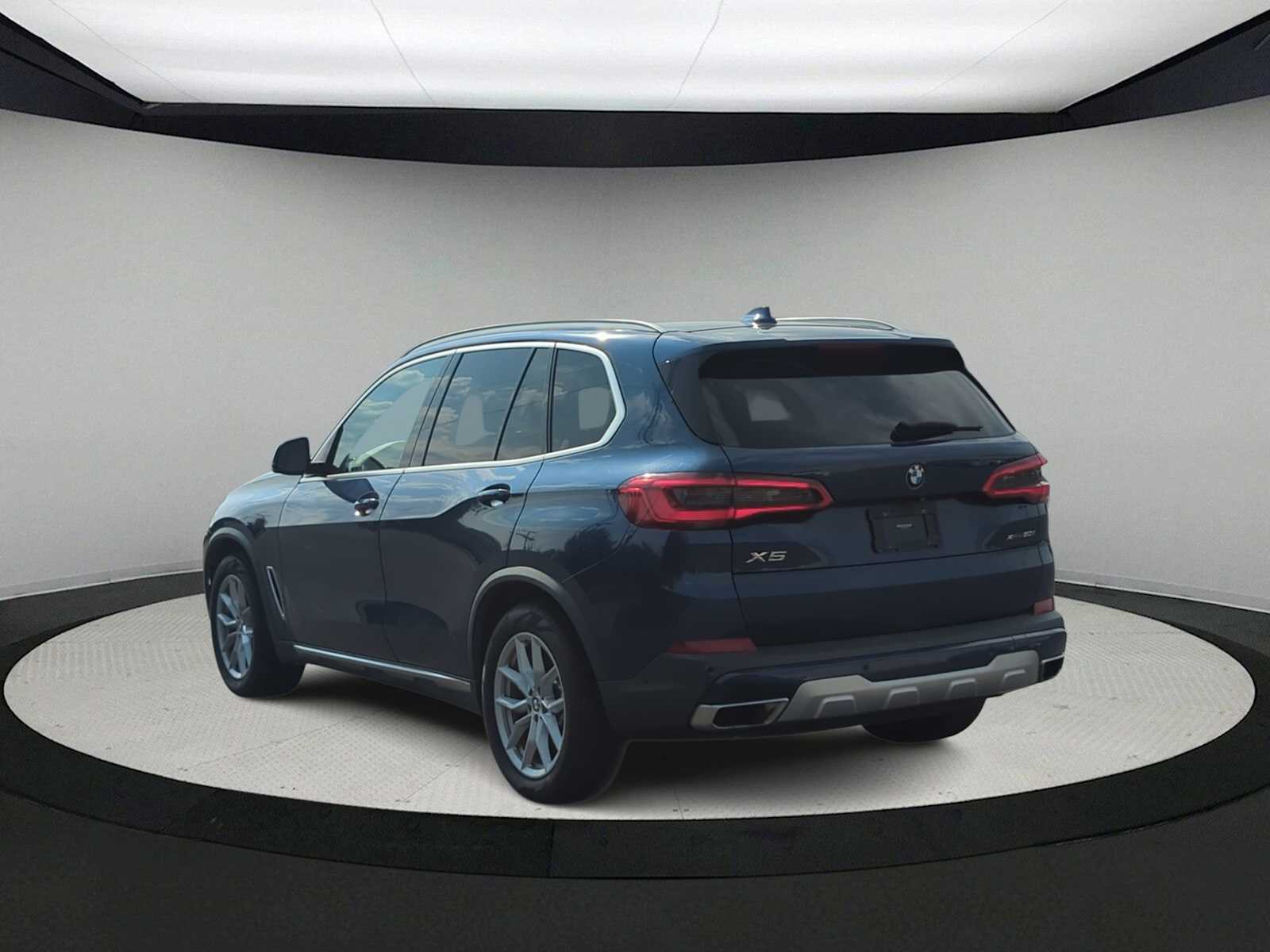 Thumbnail: 2019 BMW X5 - 6