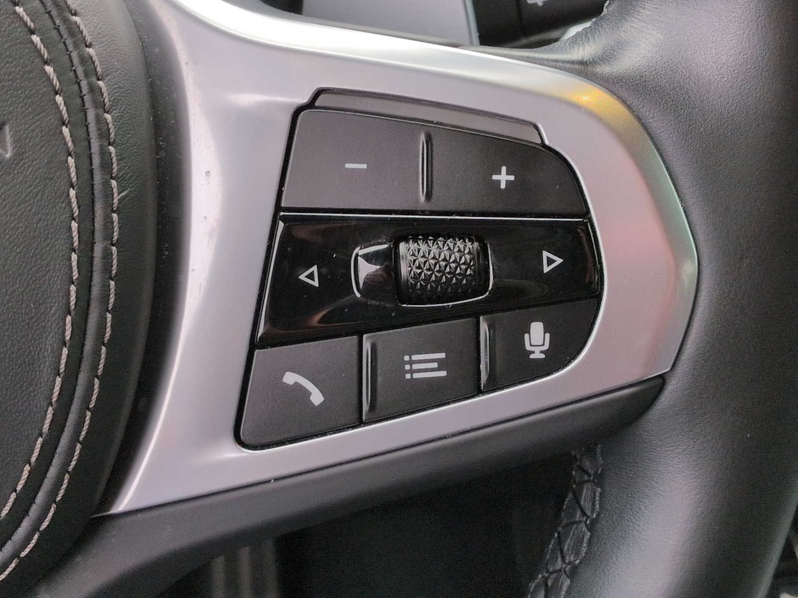 Thumbnail: 2022 BMW X7 - 26