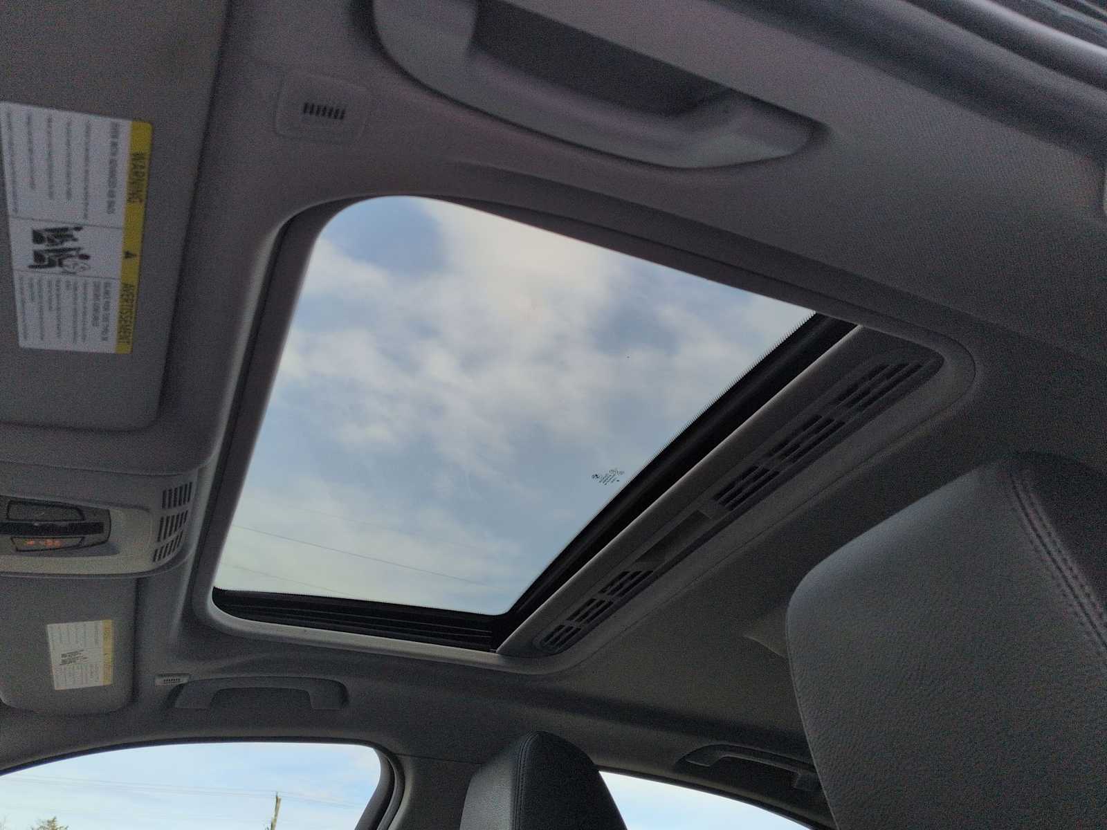 Thumbnail: 2013 BMW 3 Series - 20